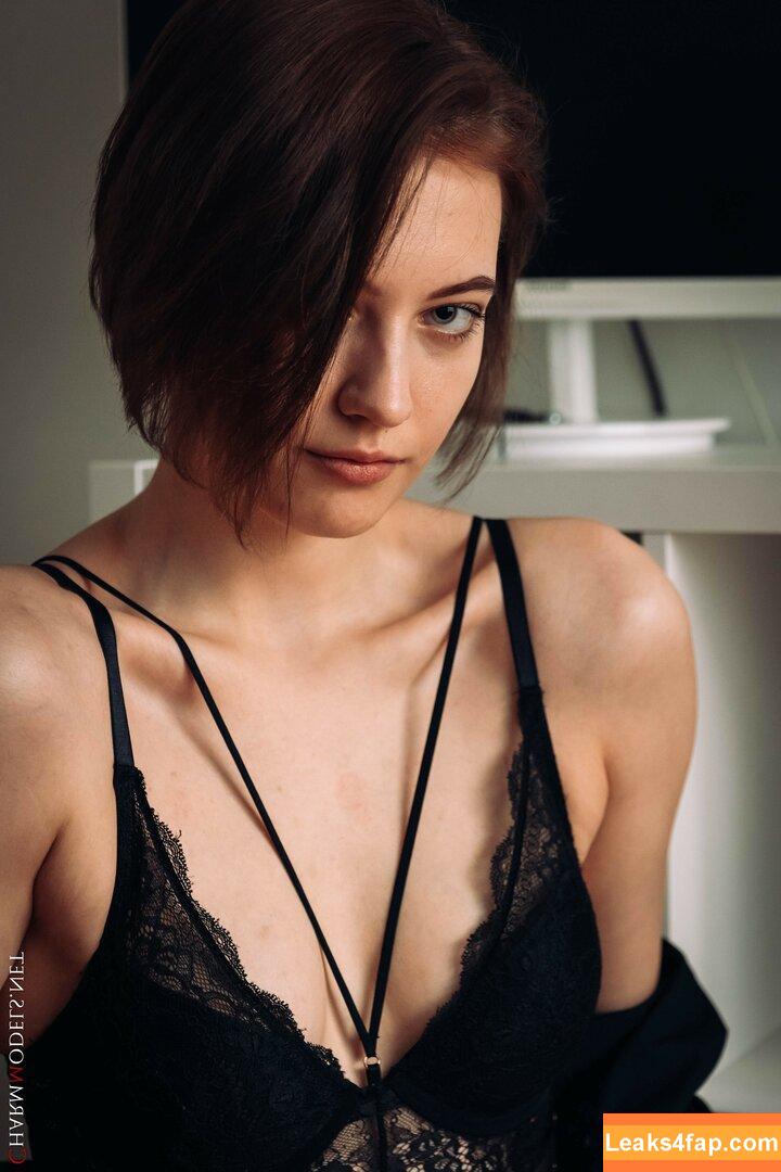 CharmModels / charm_models_women_fashion слитое фото фото #1537