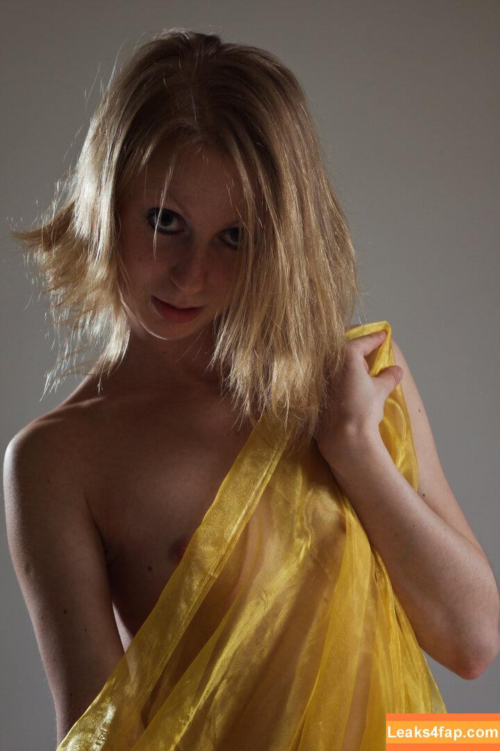CharmModels / charm_models_women_fashion слитое фото фото #1636