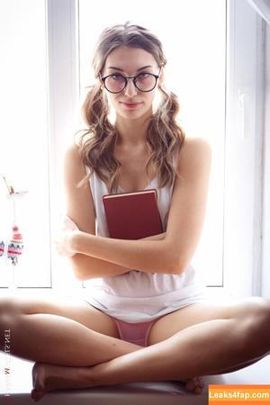 CharmModels photo #1937