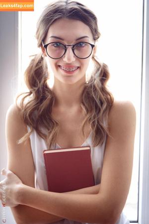 CharmModels photo #1938