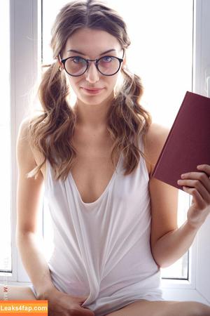 CharmModels photo #1946