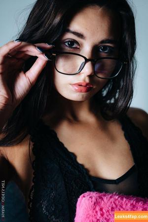 CharmModels photo #1994