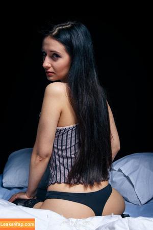 CharmModels photo #2513