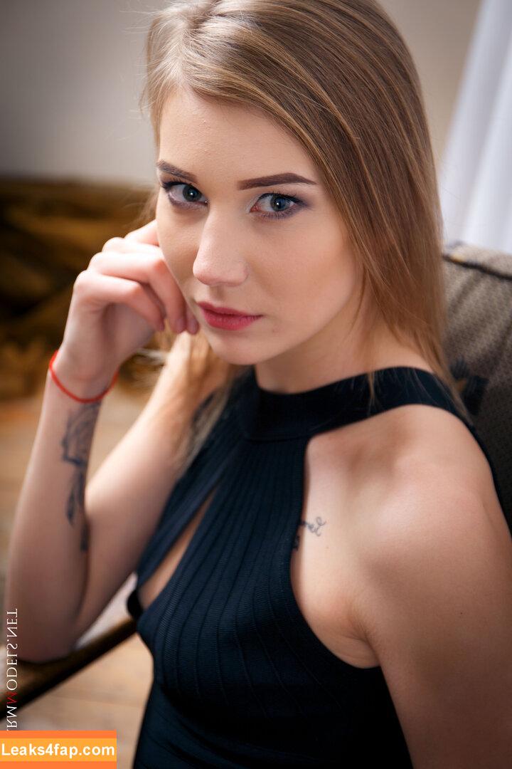 CharmModels / charm_models_women_fashion слитое фото фото #3190