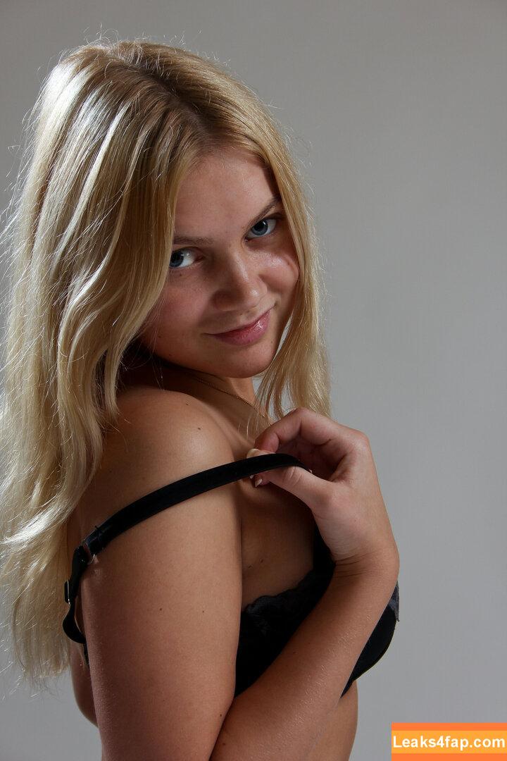 CharmModels / charm_models_women_fashion leaked photo photo #3521