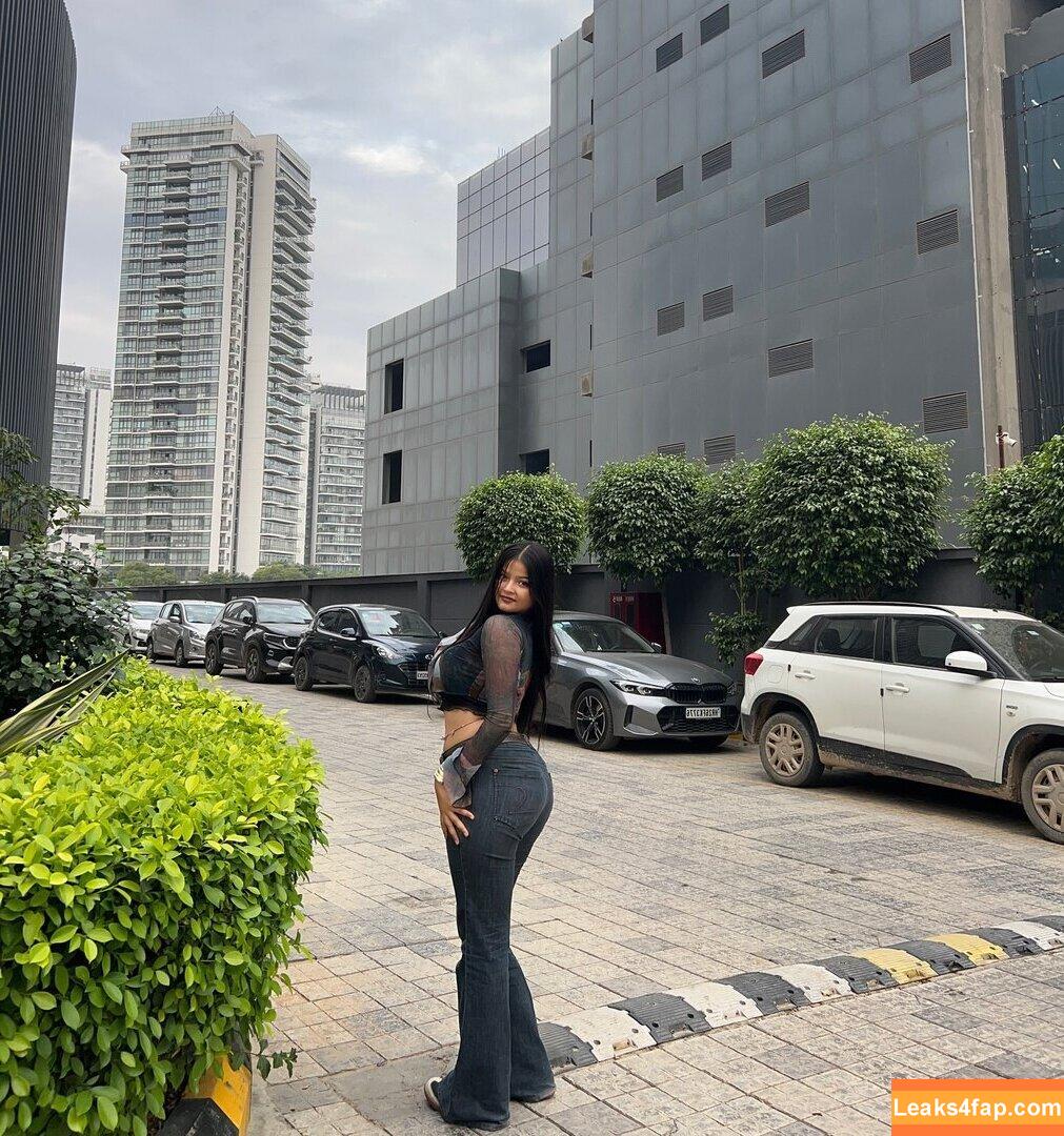 Charvi Sharma / charvisharmaaaaa leaked photo photo #0007