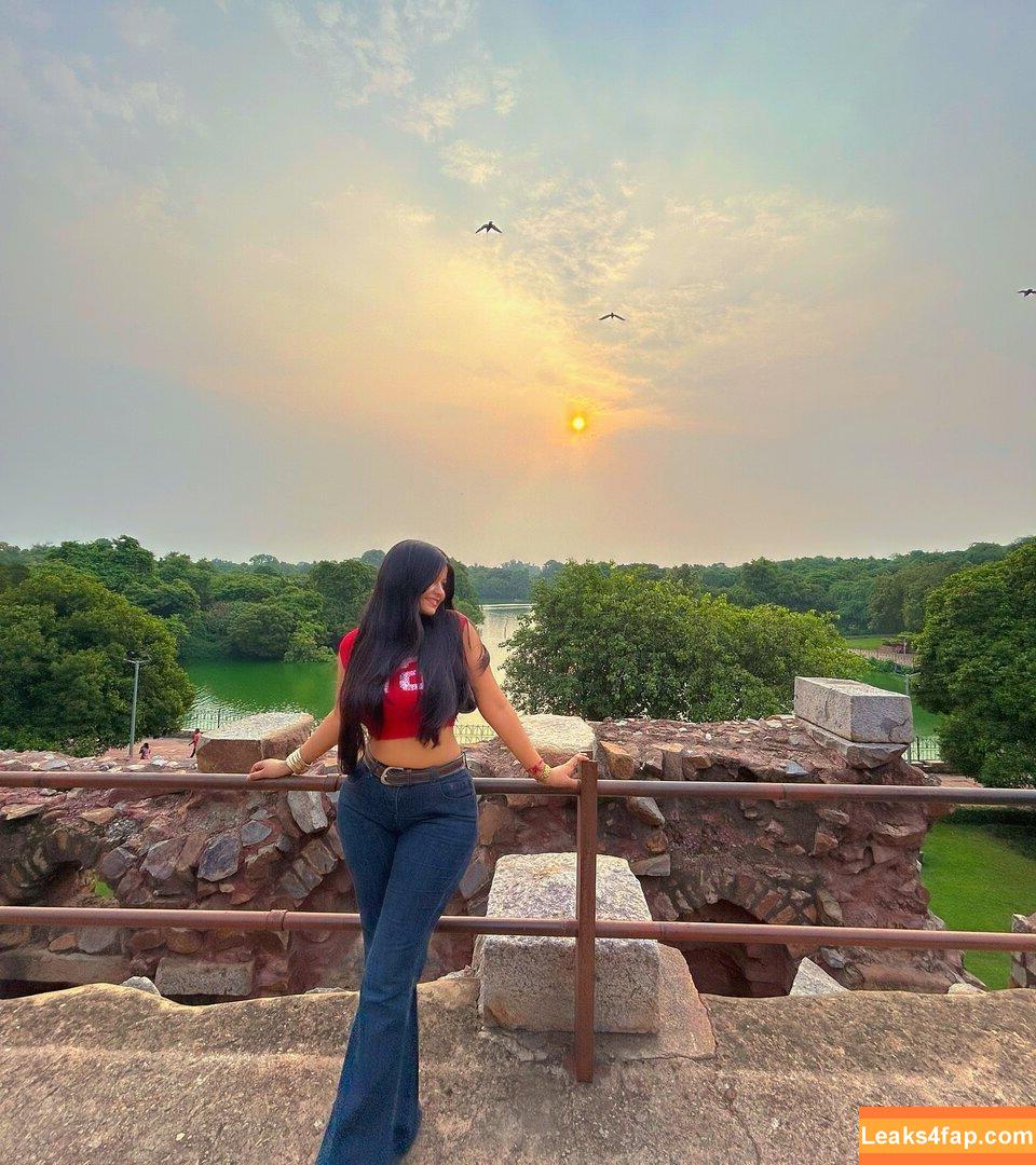 Charvi Sharma / charvisharmaaaaa leaked photo photo #0012