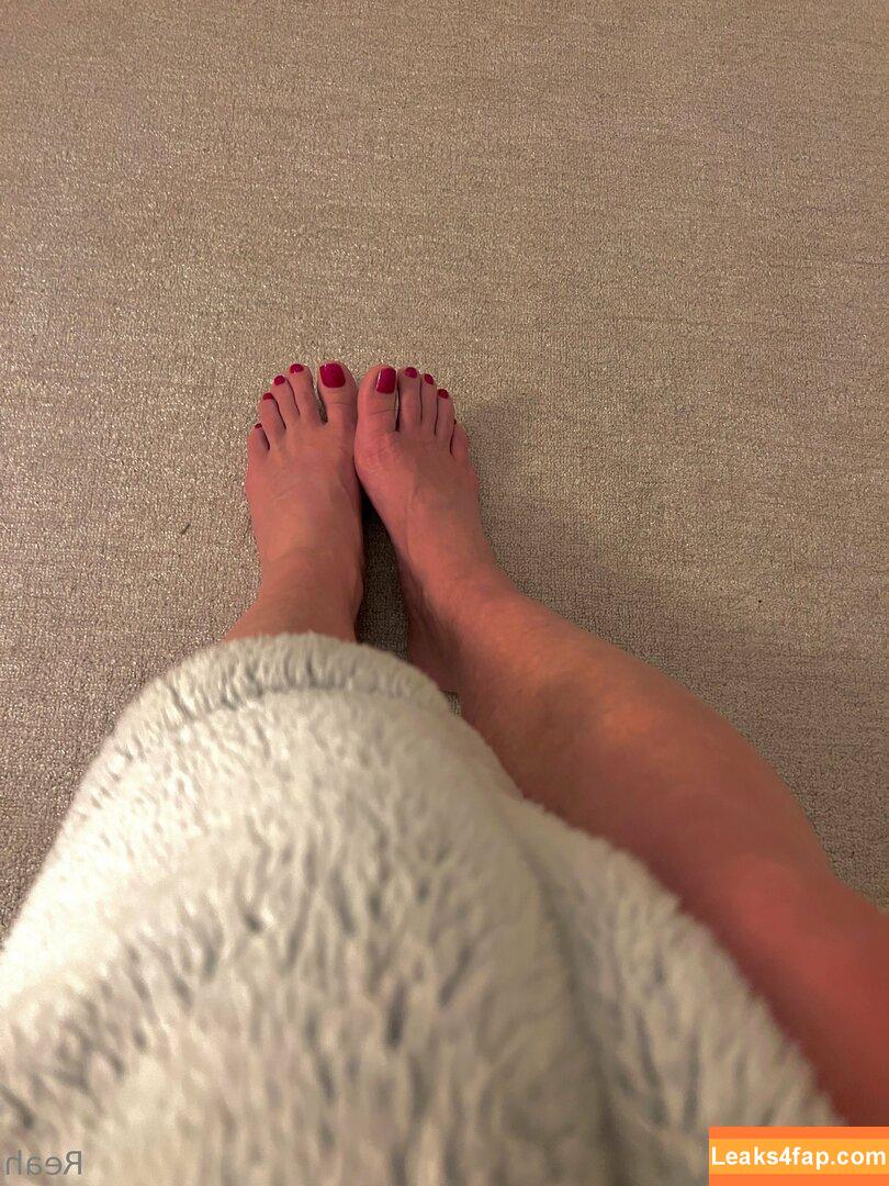 cheekysoles333 / chelsiejayy leaked photo photo #0165