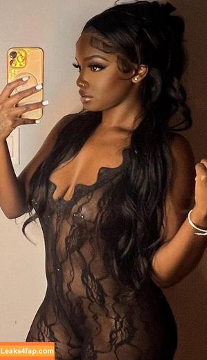 Chelley Bissainthe photo #0002