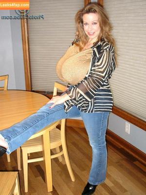 Chelsea Charms фото #1033