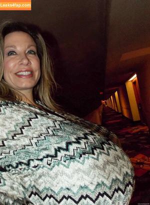 Chelsea Charms фото #1673