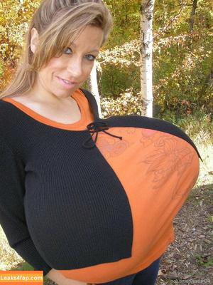 Chelsea Charms photo #1899