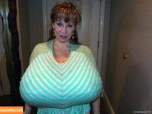 Chelsea Charms photo #1928