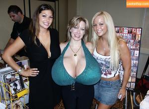 Chelsea Charms photo #2130