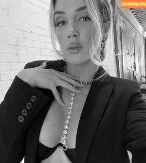 Chelsea Green фото #0686