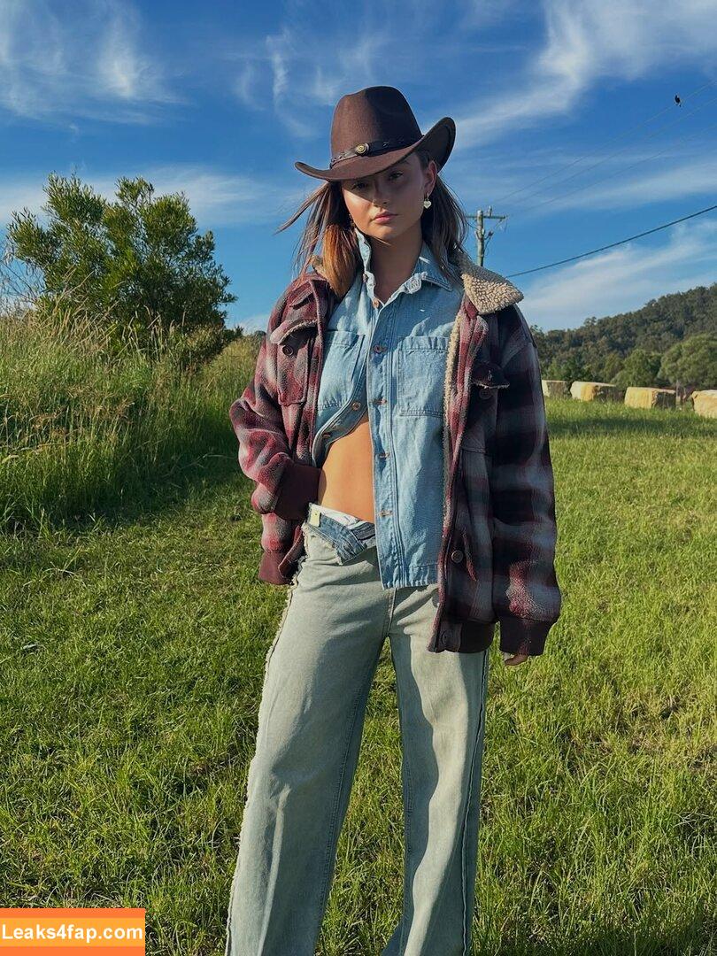 Chelsea Mayer / chelsea.m.07 / chelsea.m.2007 leaked photo photo #0005