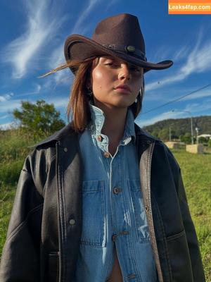 Chelsea Mayer photo #0004