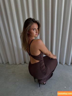 Chelsea Mayer photo #0013