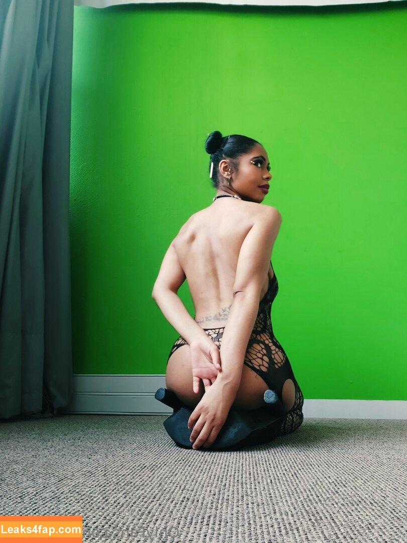 chelsquin / chella.quiii / chelsquin_ / https: leaked photo photo #0020