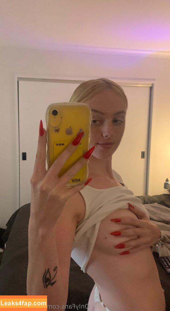 cherryjanexox /  leaked photo photo #0012