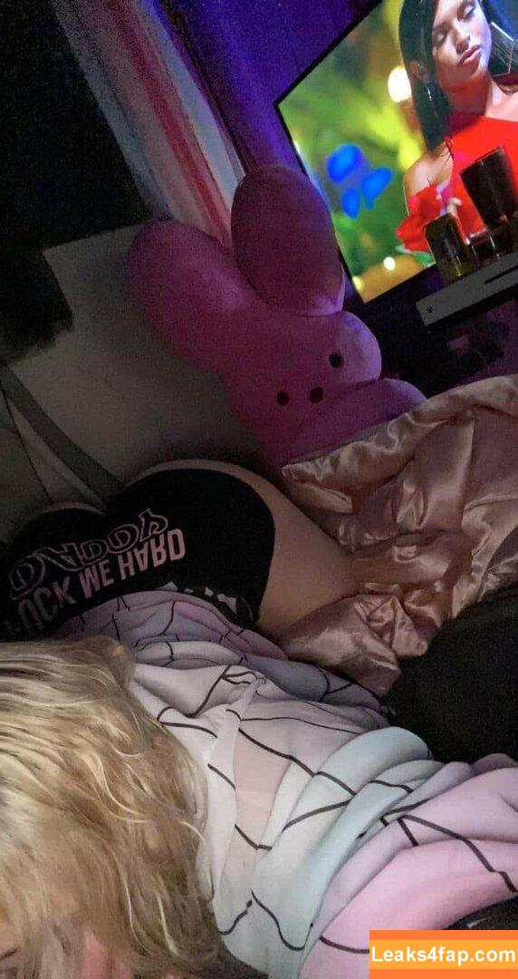 Chewys.melons / Chewy_waifu / chewtastic_chewy leaked photo photo #0248