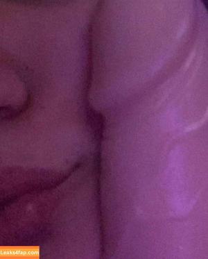 Chewys.melons photo #0125