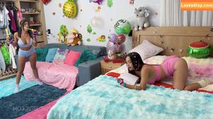 Cheyla Collins photo #0124