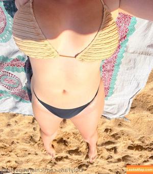 chiaratipsytoes photo #0018