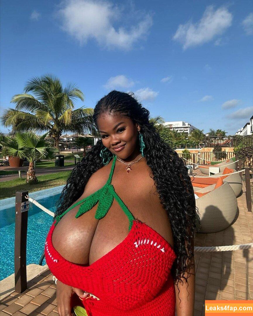 Chioma Lovv / chiomalovv leaked photo photo #0363