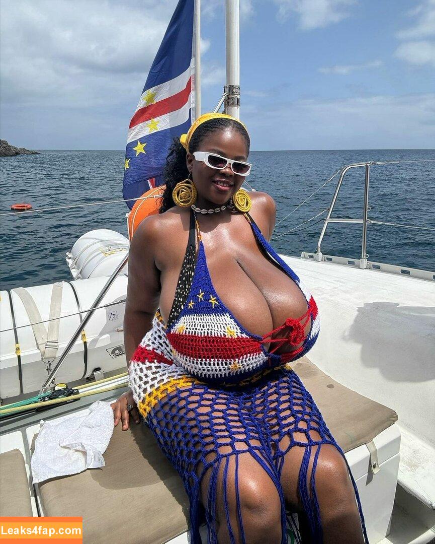 Chioma Lovv / chiomalovv leaked photo photo #0377