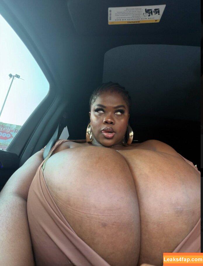 Chioma Lovv / chiomalovv слитое фото фото #0800