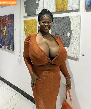Chioma Lovv photo #0004