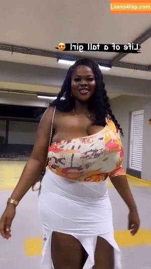 Chioma Lovv photo #0014