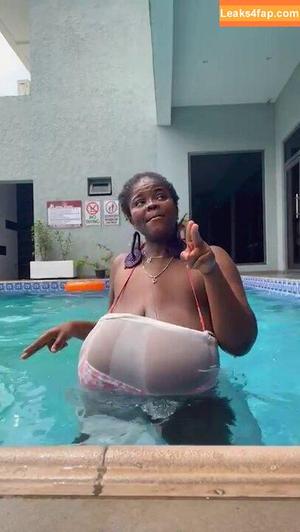 Chioma Lovv photo #0044