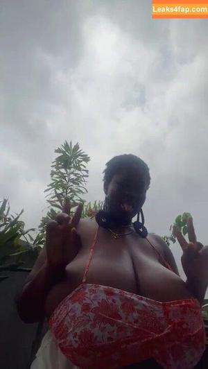 Chioma Lovv photo #0045