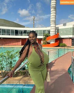 Chioma Lovv photo #0056