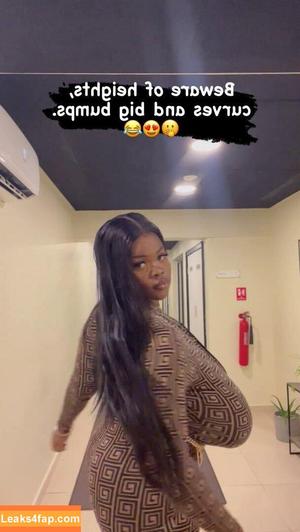 Chioma Lovv photo #0072
