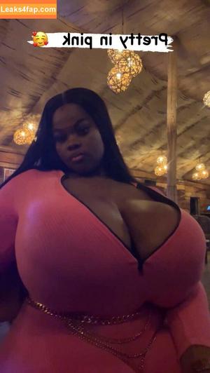 Chioma Lovv photo #0074