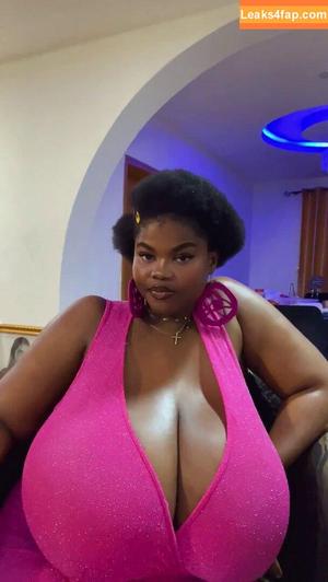 Chioma Lovv photo #0160