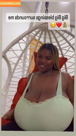 Chioma Lovv photo #0221
