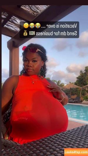 Chioma Lovv photo #0299