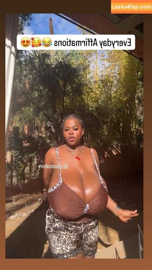 Chioma Lovv photo #0610