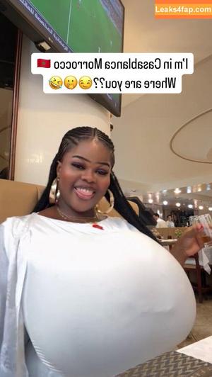 Chioma Lovv photo #0667