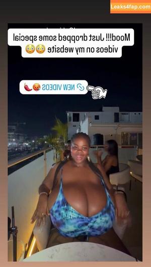 Chioma Lovv photo #0772