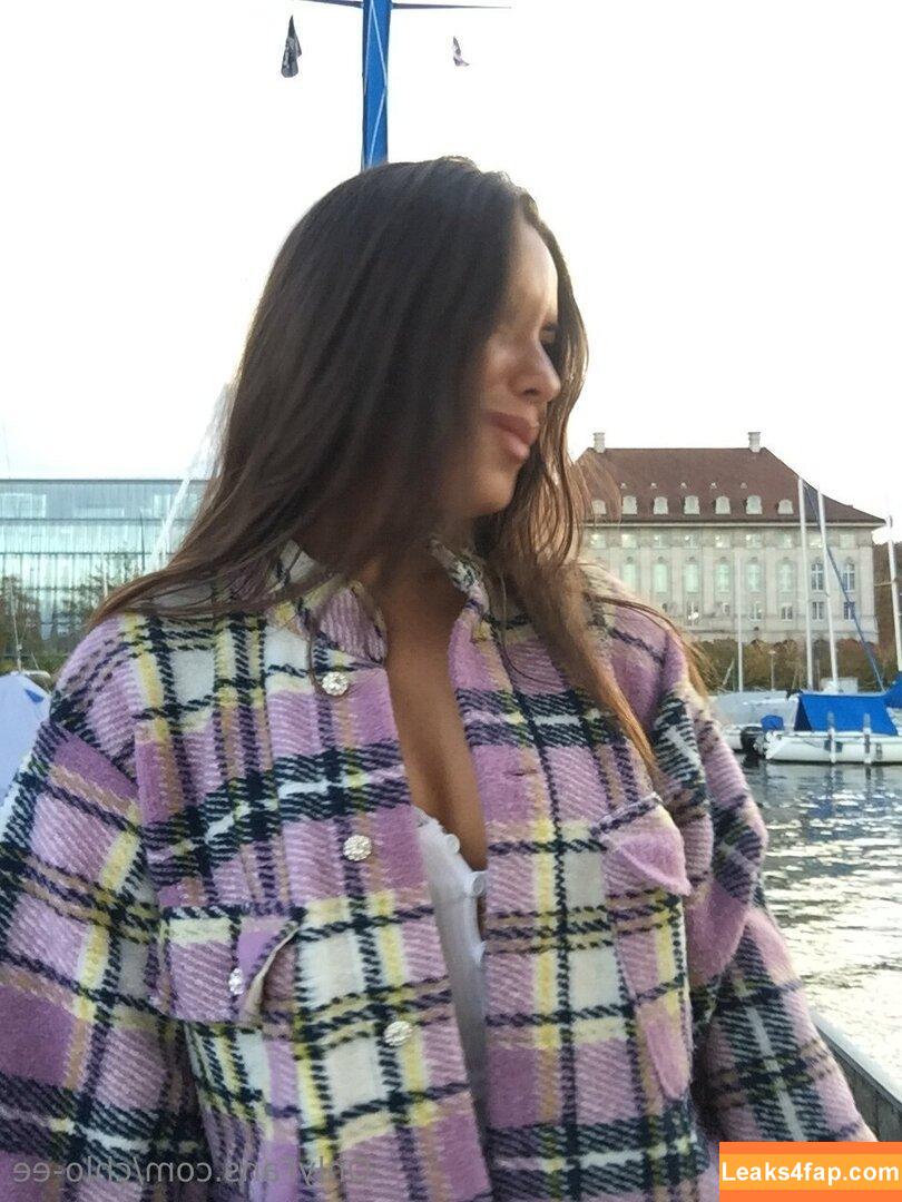 chlo-ee / chlo.ee leaked photo photo #0003