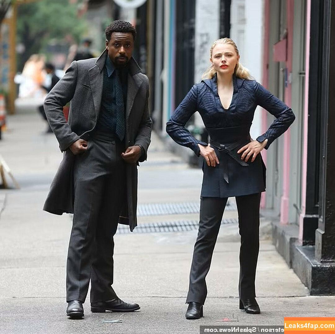 Chloë Grace Moretz / chloegmoretz / https: leaked photo photo #0046