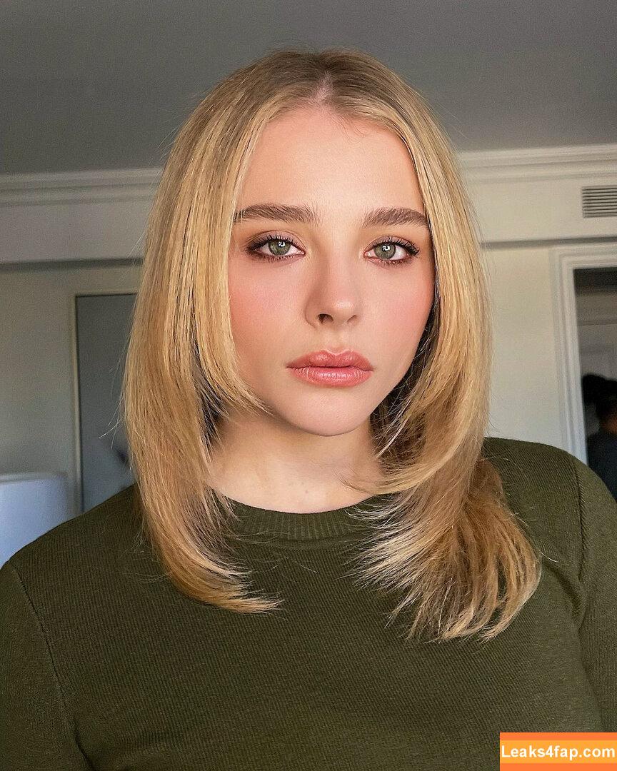 Chloë Grace Moretz / chloegmoretz / https: leaked photo photo #0104
