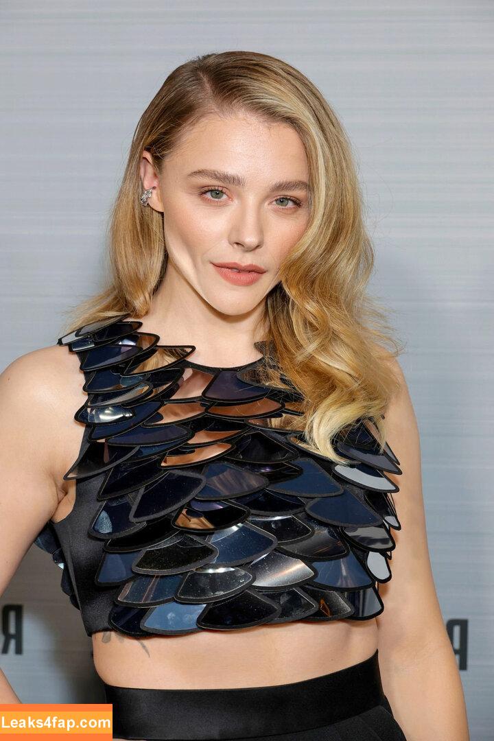 Chloë Grace Moretz / chloegmoretz / https: leaked photo photo #0110