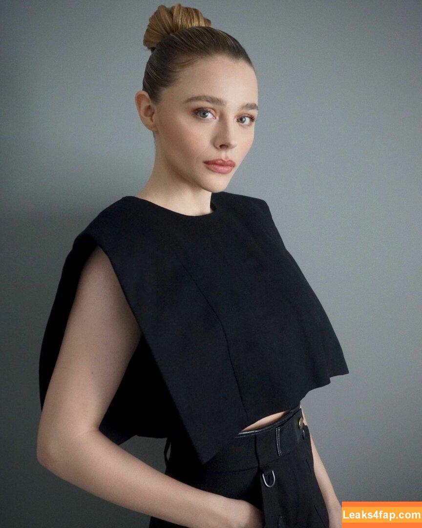 Chloë Grace Moretz / chloegmoretz / https: leaked photo photo #0126