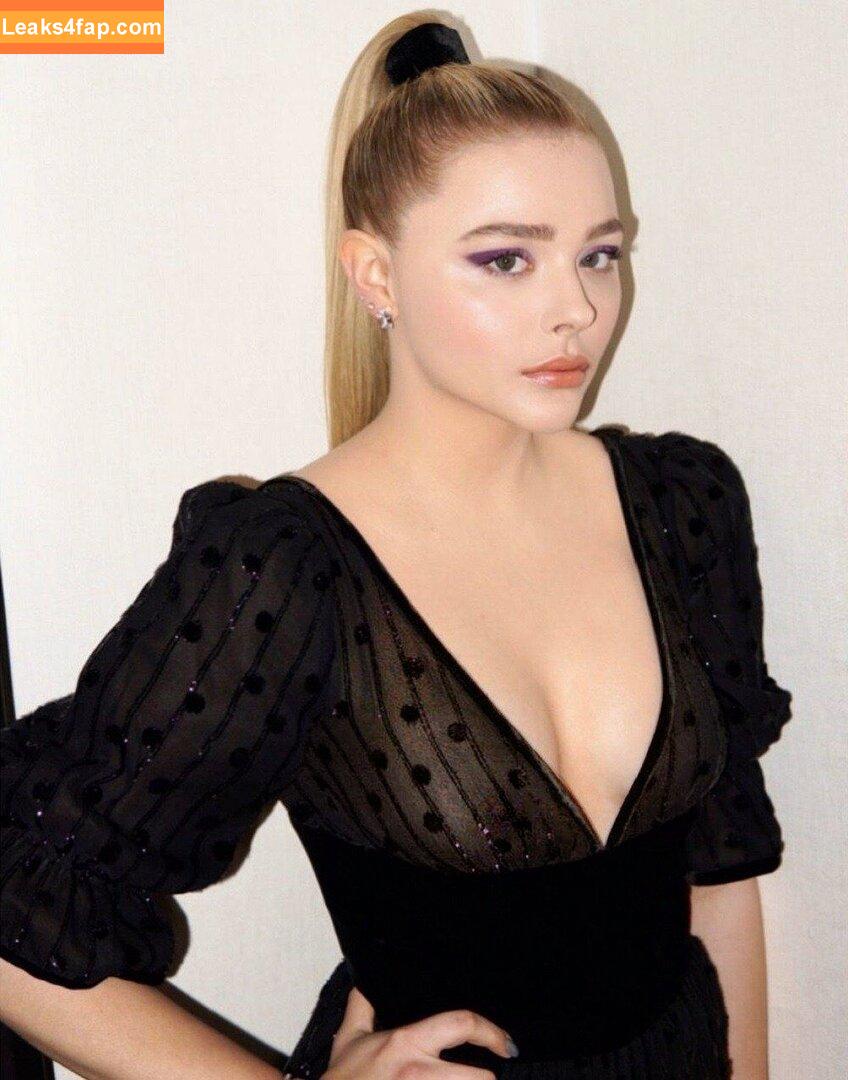 Chloë Grace Moretz / chloegmoretz / https: leaked photo photo #0150